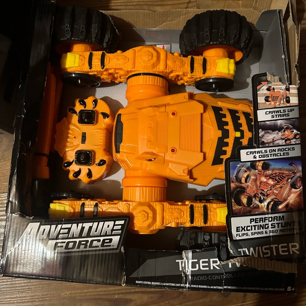 Tiger Twister Orange Stunt Car